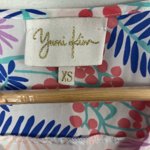 Yumi Kim Womens XS Boho Blouse White Floral Tie Sleeve Tropical Lightweight - Picture 2 of 8